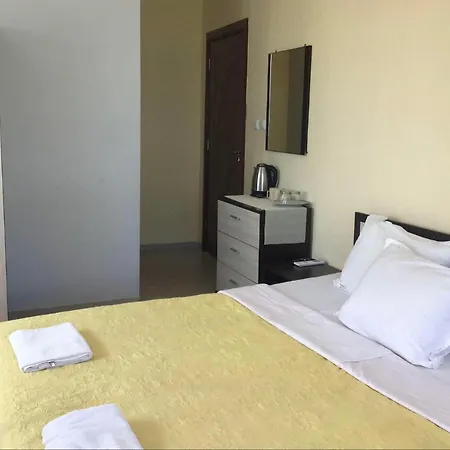 Ivanka Ground Floor Hotel *