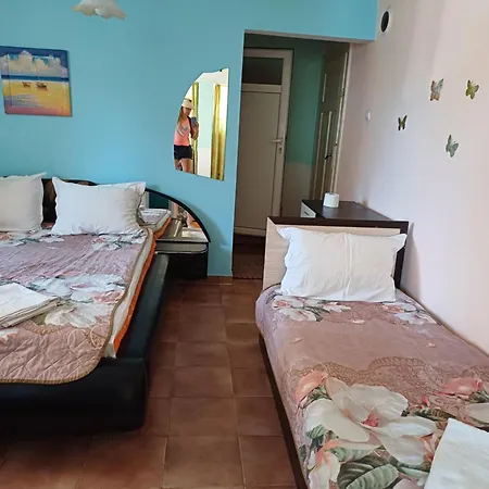 Ivanka Ground Floor ホテル *